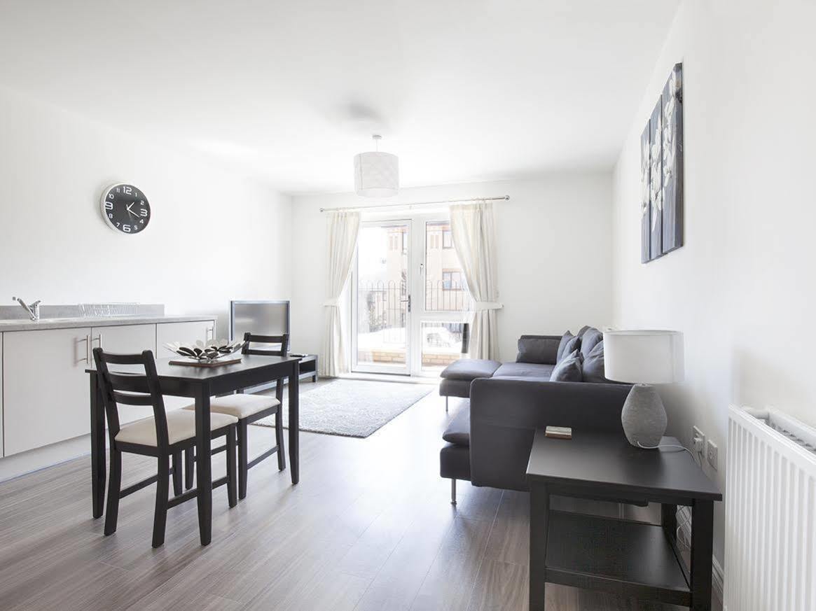 Campbell Park - City Stay Apartments 밀턴 케인즈 외부 사진
